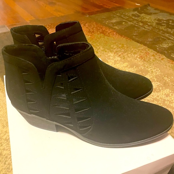 Fall booties - Picture 3 of 3